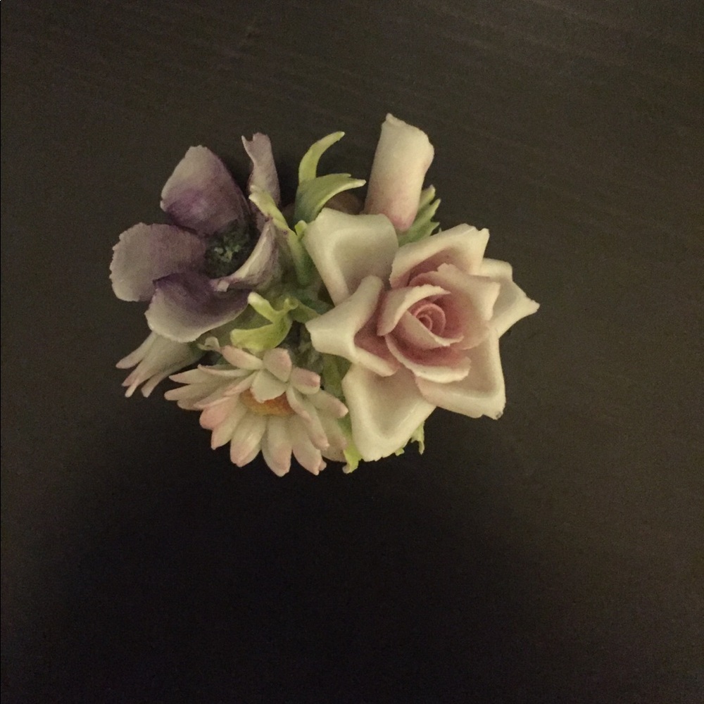 Vintage Ceramic Flower Bouquet Paperweight